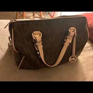 USED Michael Kors Large Grayson Satchel